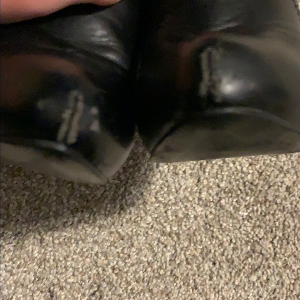 Boots 👢 - Picture 2 of 4